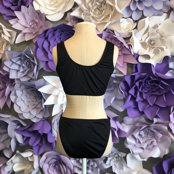 Black bikini - Picture 3 of 3